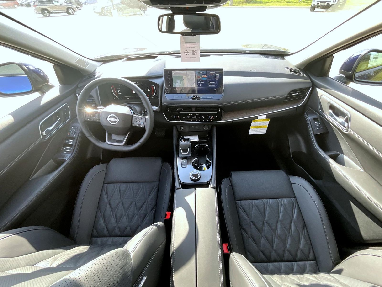 2026 Nissan Rogue Platinum photo 13