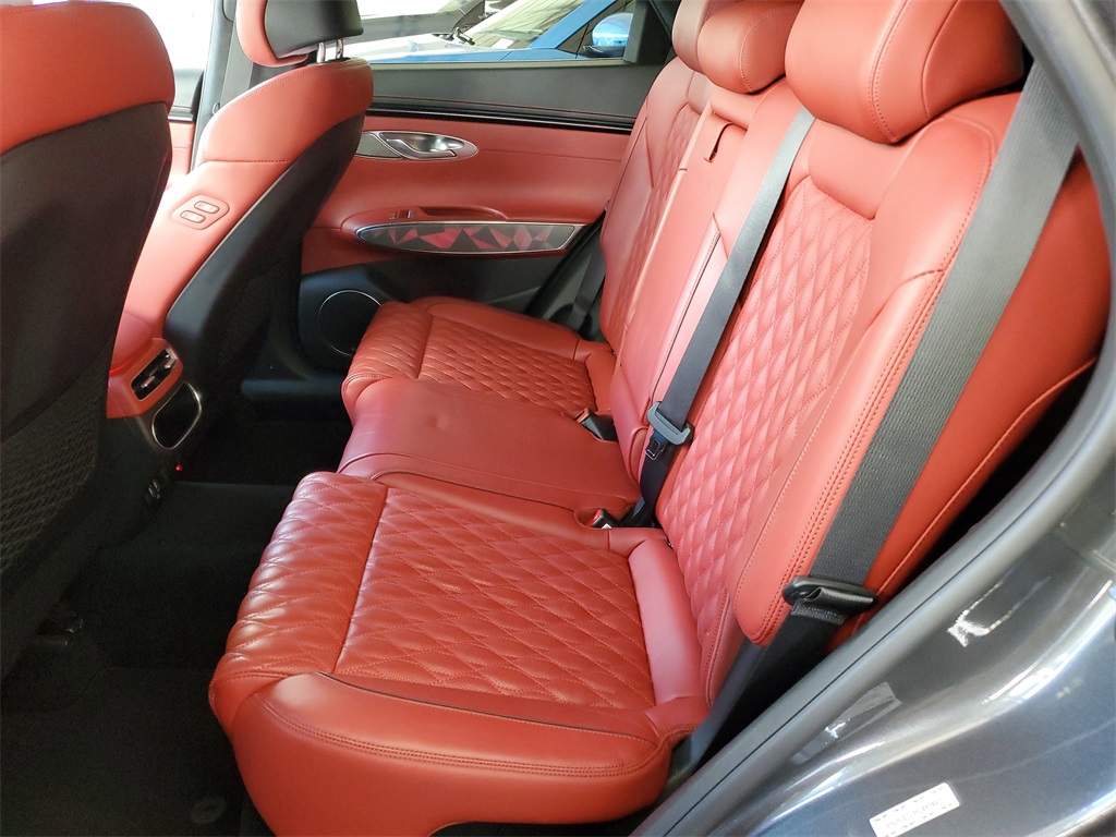 2023 Genesis GV70 3.5T Sport Advanced photo 11