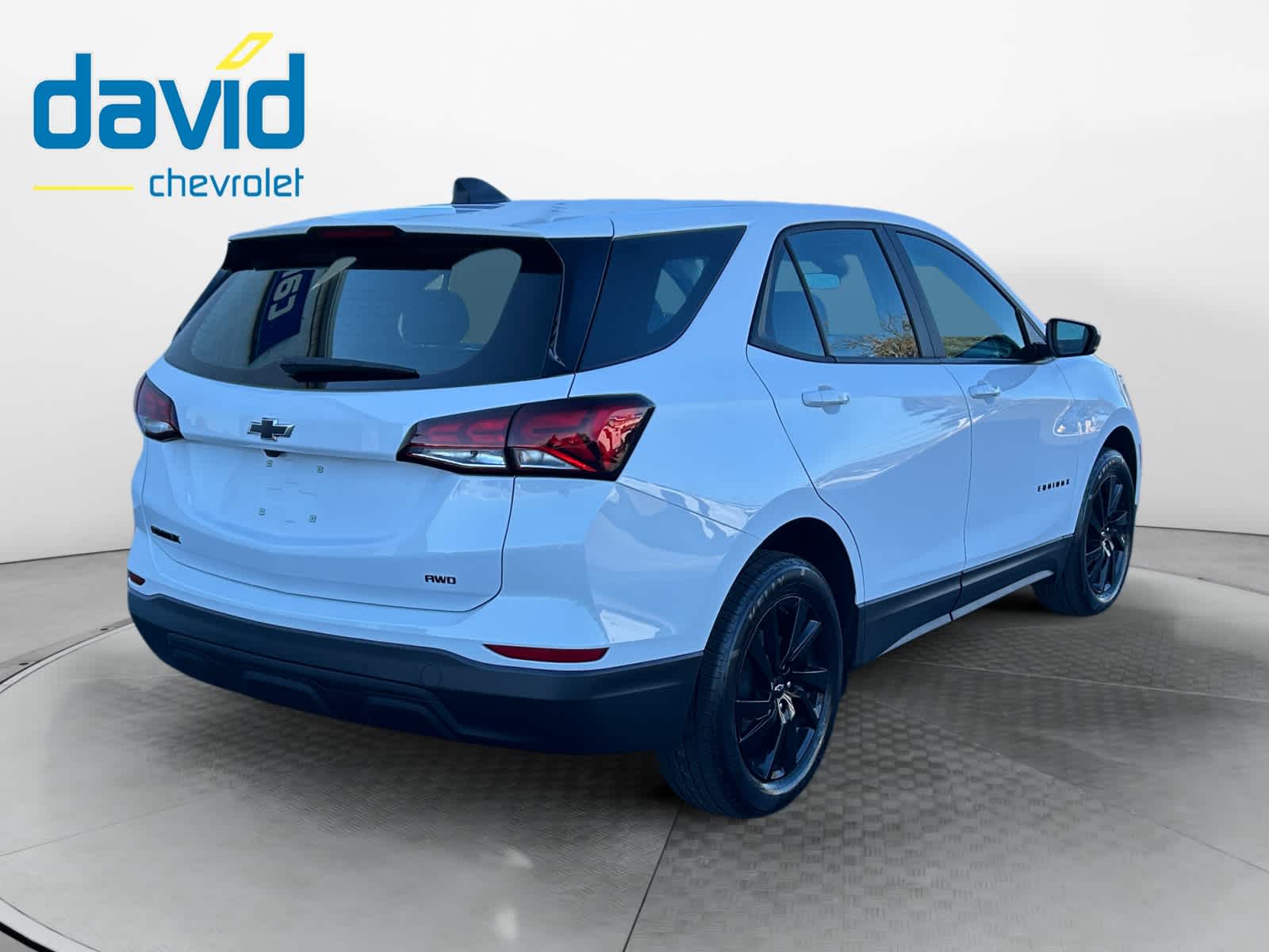 2024 Chevrolet Equinox LS photo 4