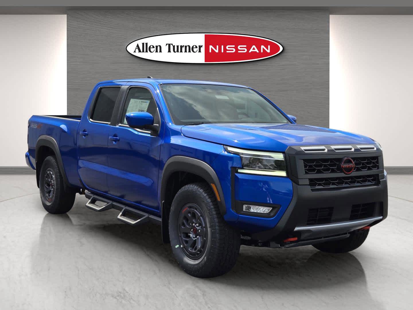 2025 Nissan Frontier PRO-4X's photo