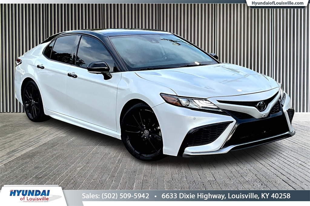 2022 Toyota Camry XSE's photo