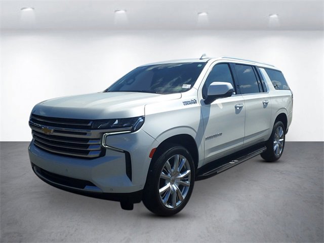 2024 Chevrolet Suburban High Country's photo