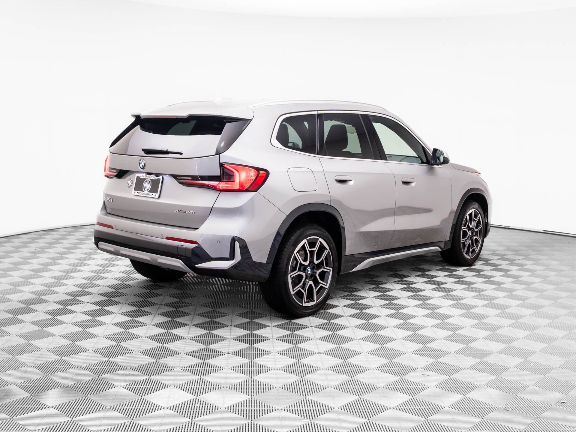 2026 Bmw X1 XDrive28i photo 2