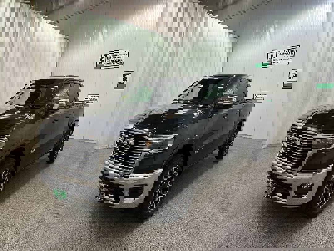 2026 Ram 1500 Laramie photo 4