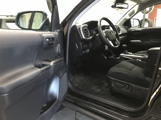 2022 Toyota Tacoma SR5 photo 10