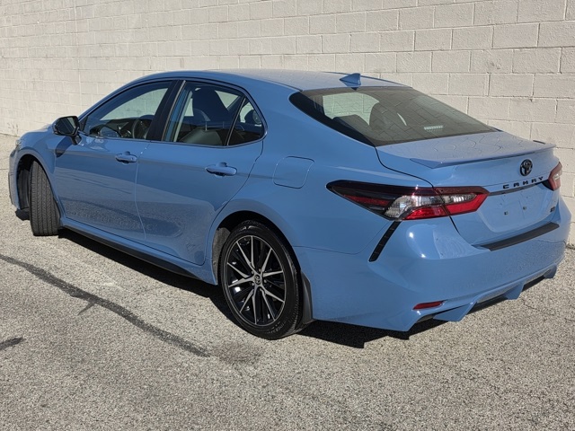 2024 Toyota Camry SE photo 3