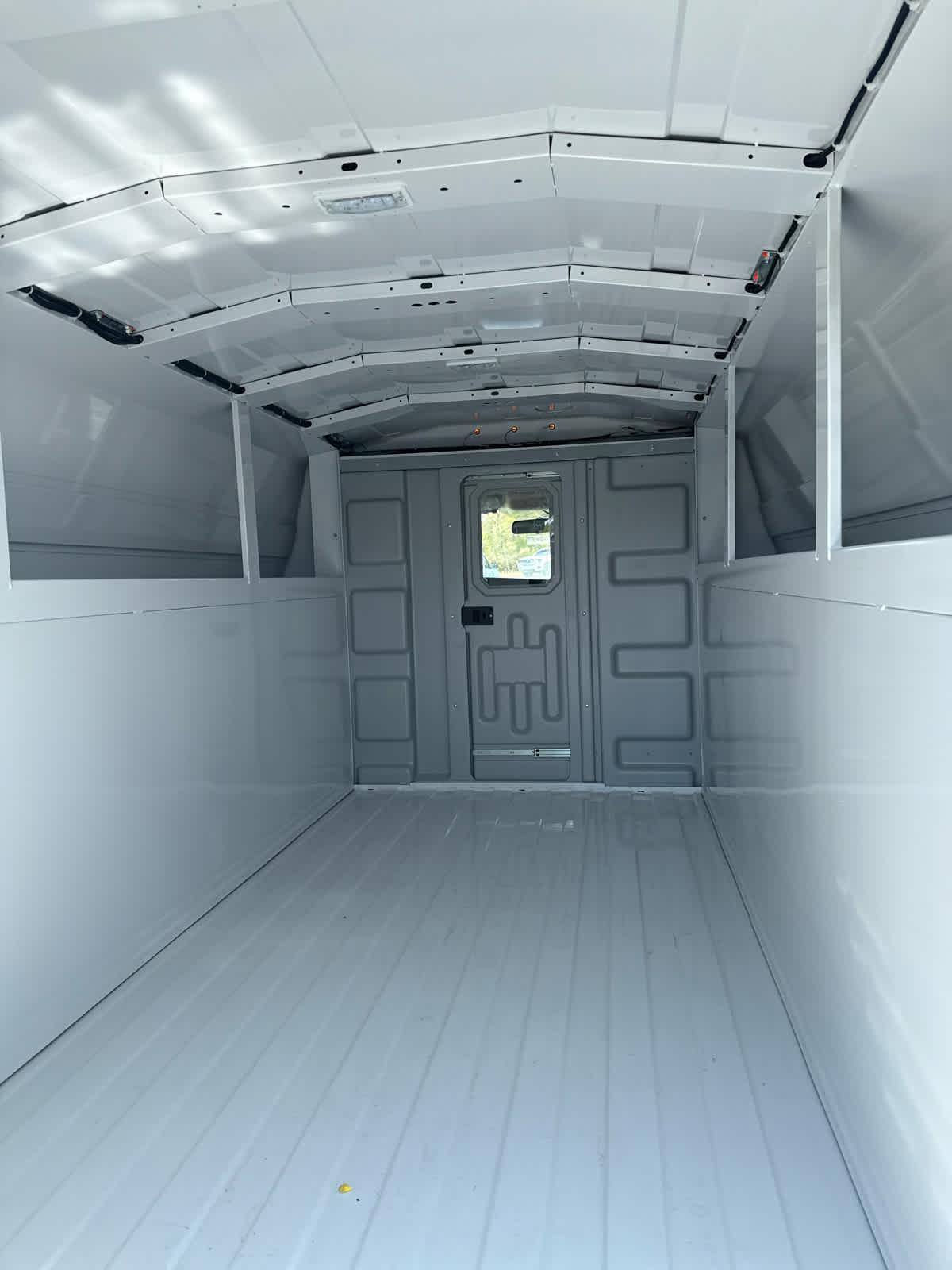 2024 Chevrolet Express Cutaway Base photo 14