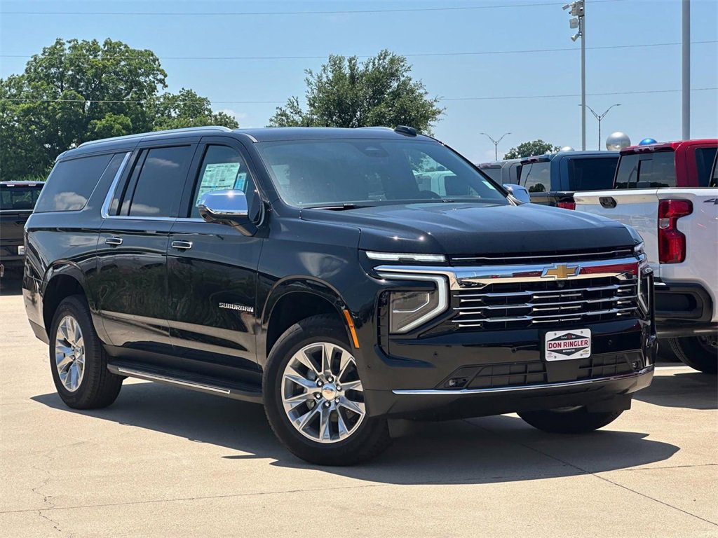 2025 Chevrolet Suburban Premier photo 2