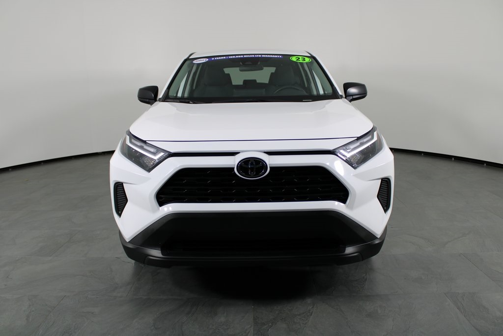 2023 Toyota RAV4 LE photo 4