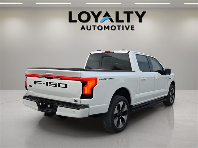 2023 Ford F-150 Lightning Platinum photo 5