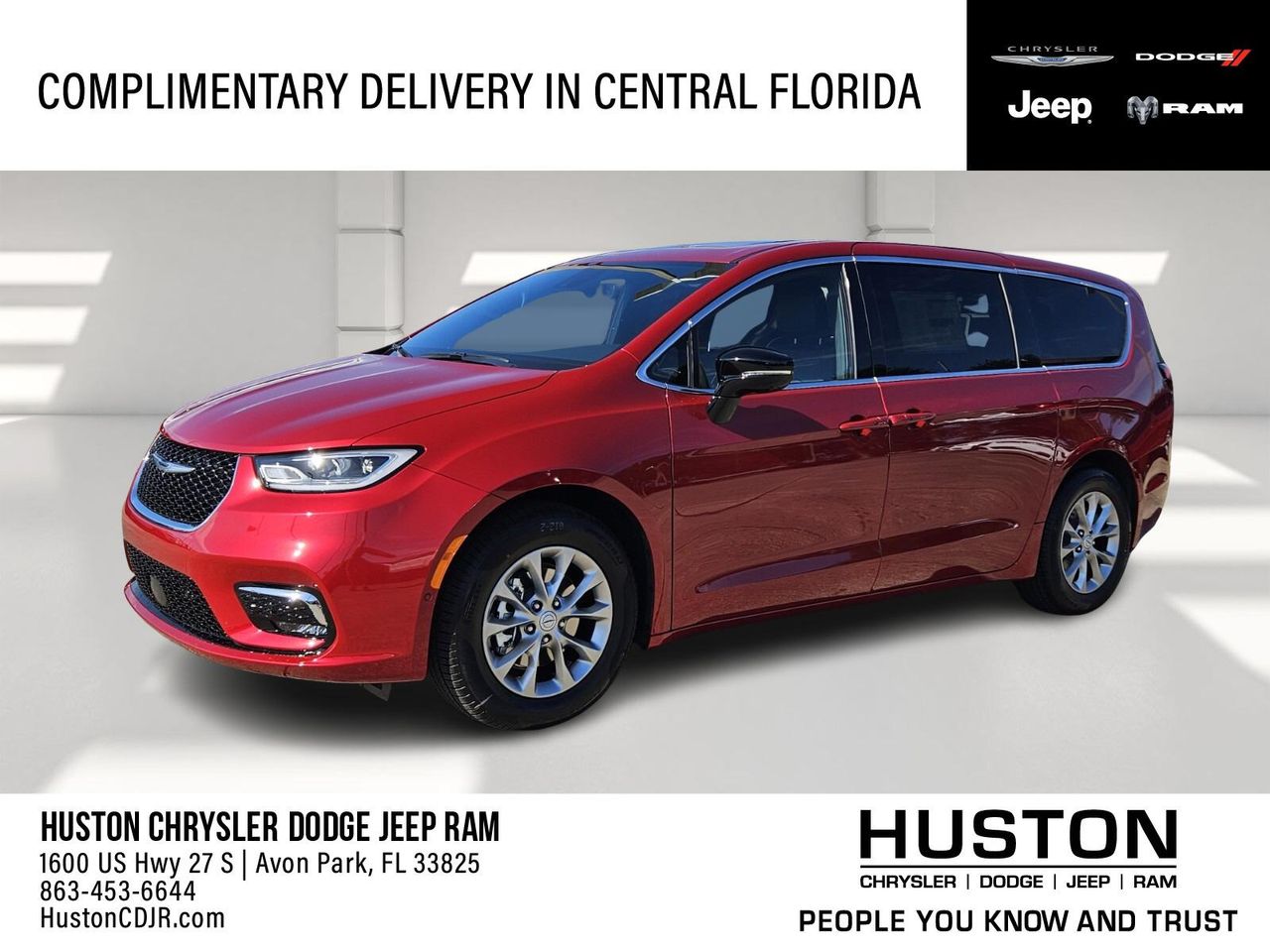 2026 Chrysler Pacifica Limited's photo