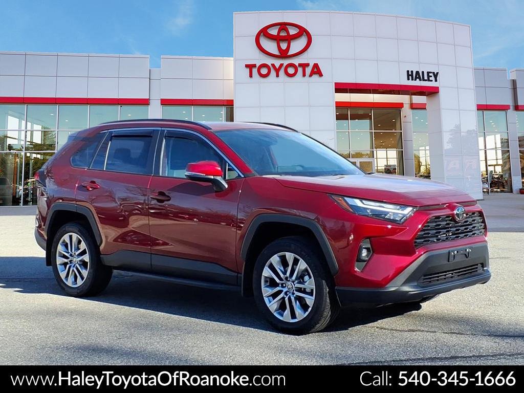 2024 Toyota RAV4 XLE Premium's photo
