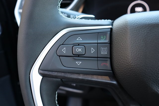 2025 Jeep Grand Cherokee Limited photo 13