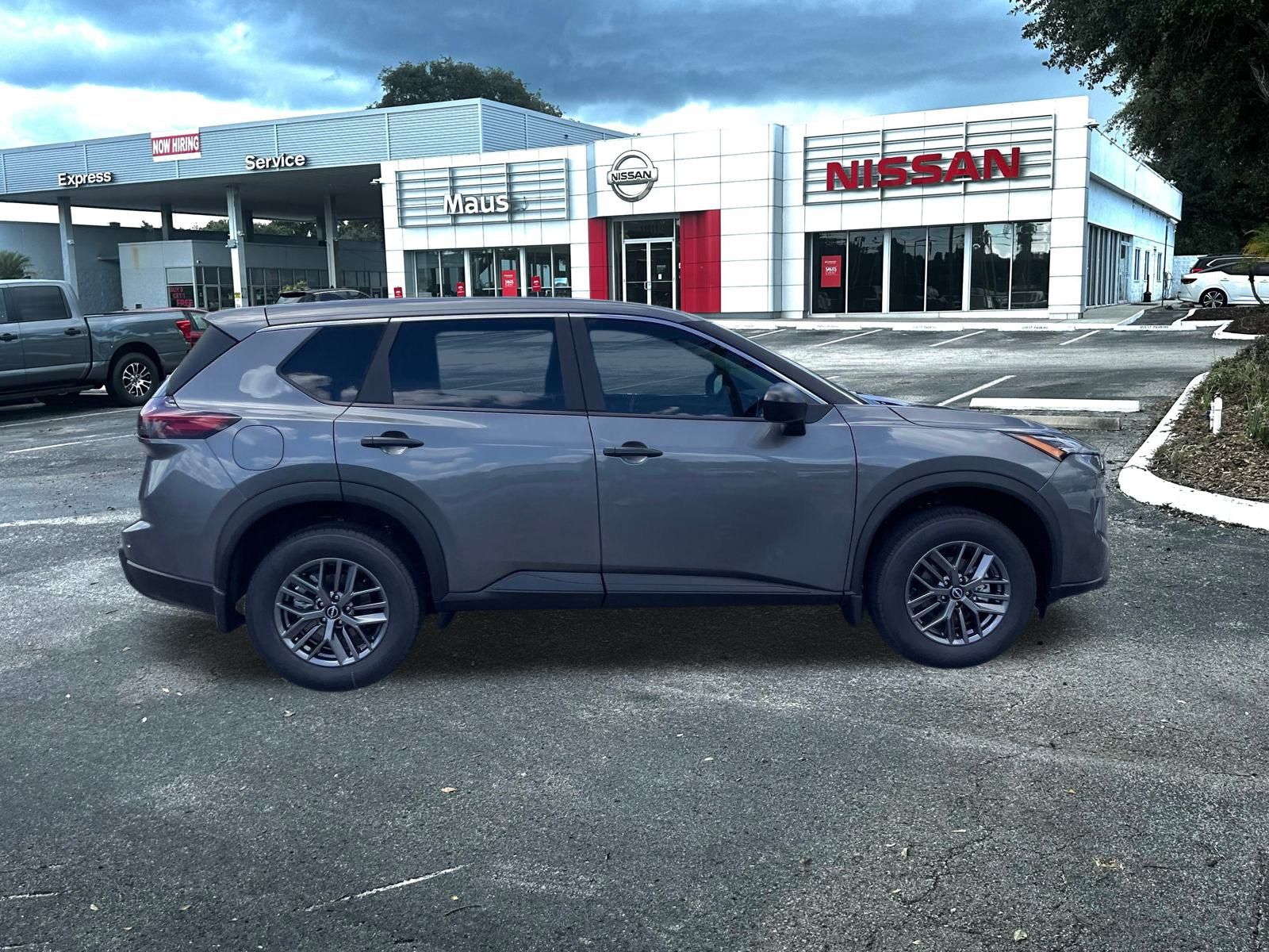 2026 Nissan Rogue S photo 2