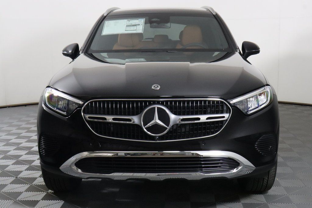 2026 Mercedes Benz GLC 300 4MATIC photo 4
