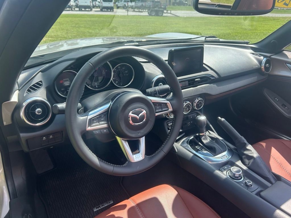 2023 Mazda MX-5 Miata RF Miata Grand Touring photo 18