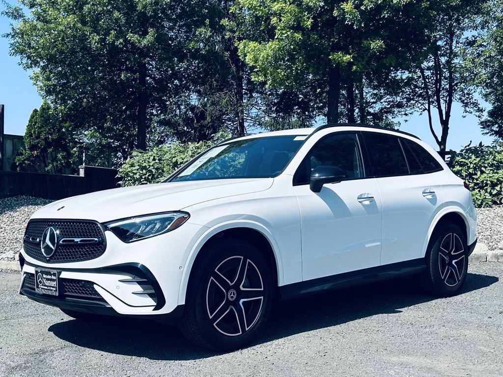 2025 Mercedes-Benz GLC Base
