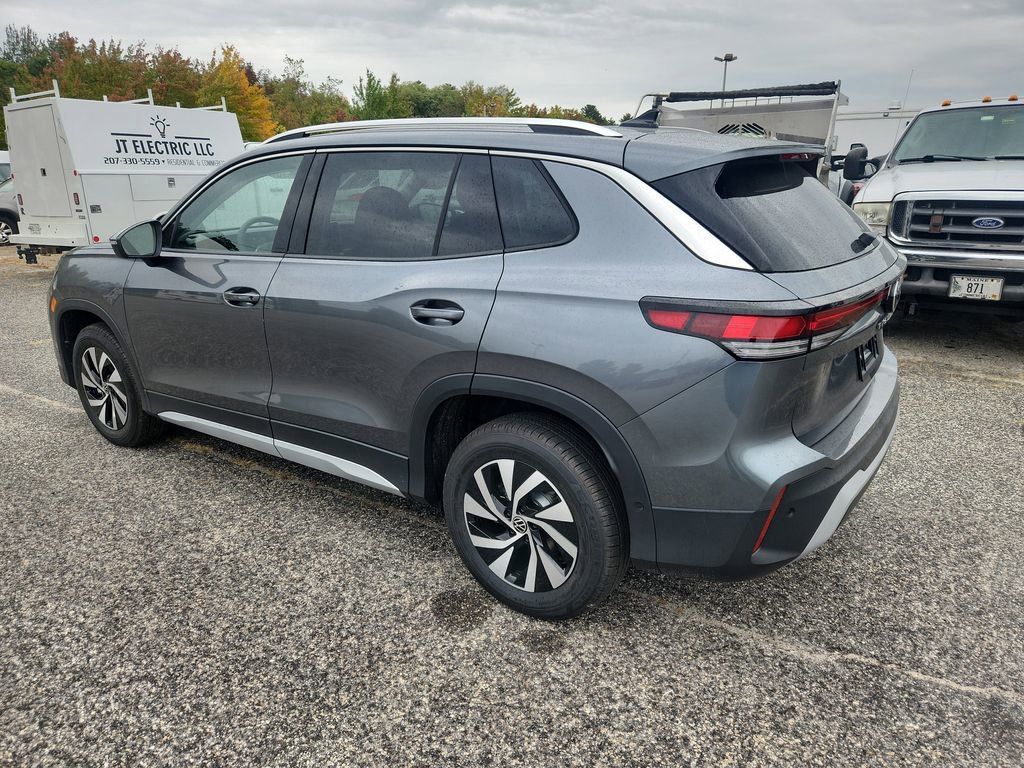 2025 Volkswagen Tiguan S photo 2