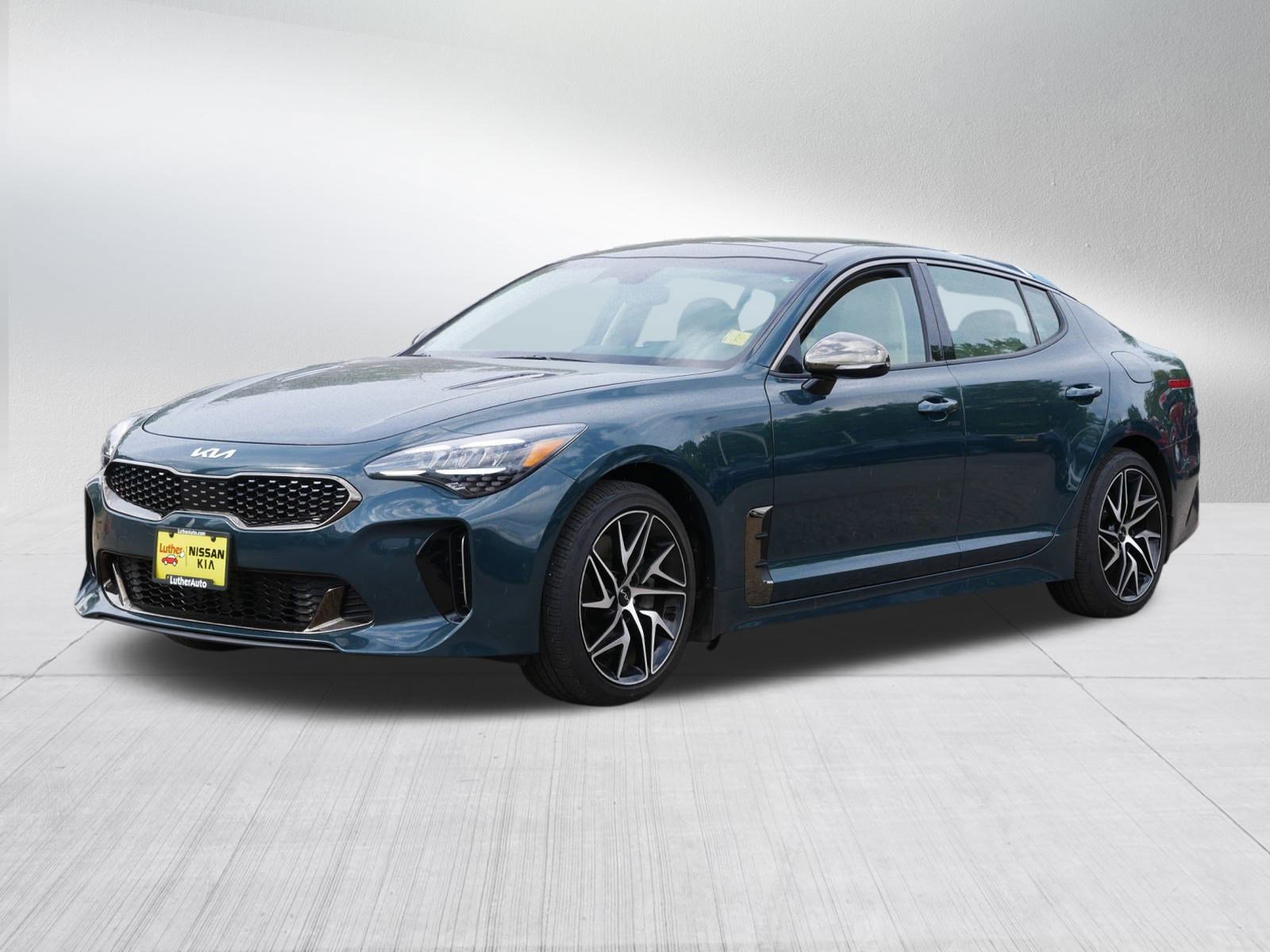 2023 Kia Stinger GT-Line photo 3
