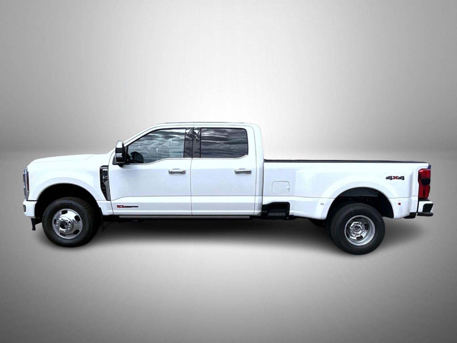 2026 Ford F-350 photo 8