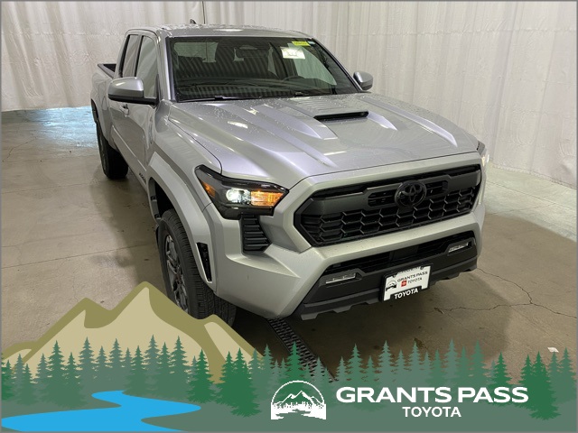 2026 Toyota Tacoma TRD Sport's photo