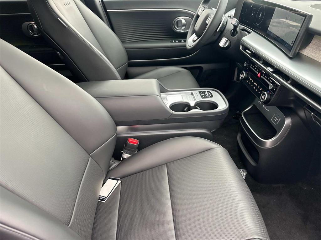 2026 Hyundai Ioniq SEL photo 12