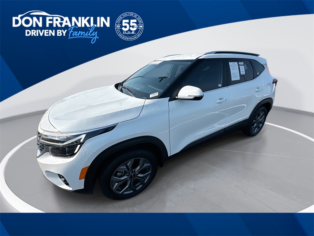 2024 Kia Seltos S's photo