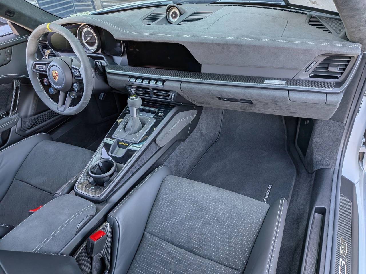 2025 Porsche 911 GT3 RS photo 23