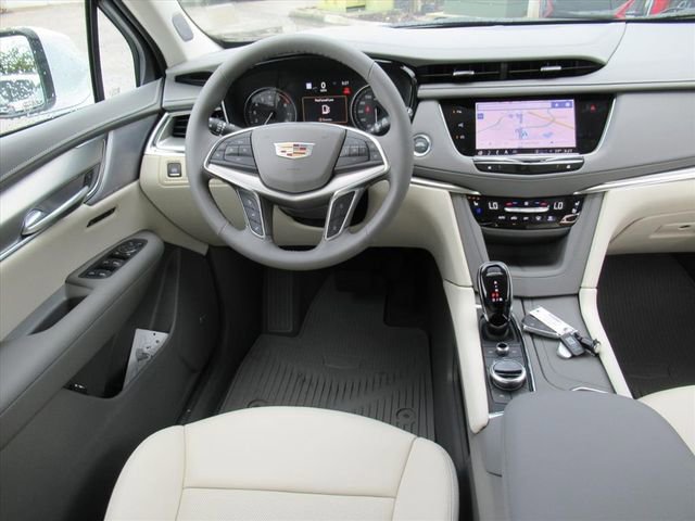 2025 Cadillac XT5 Premium Luxury photo 13