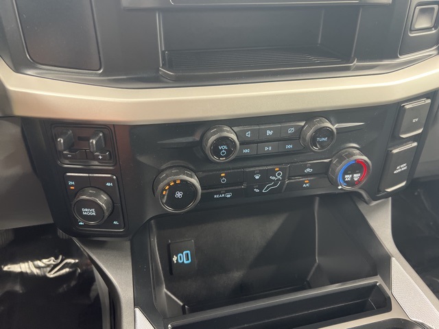 2023 Ford F-250 photo 16