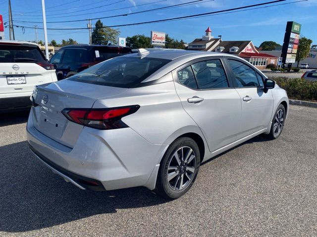 2025 Nissan Versa SV photo 3