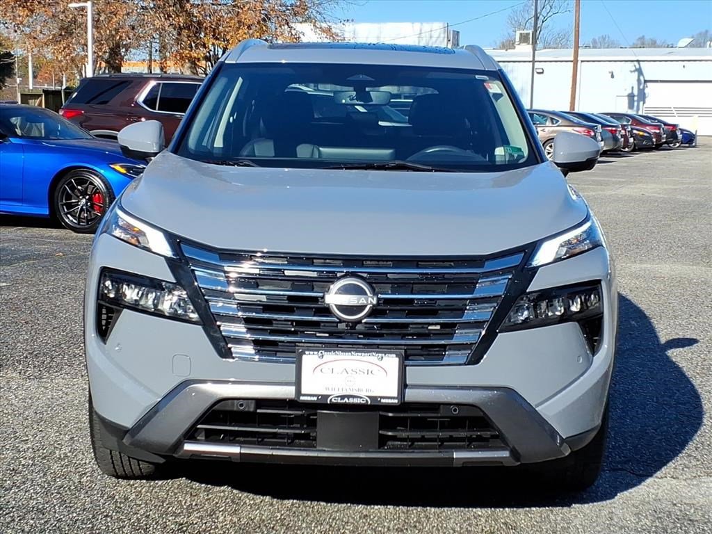 2024 Nissan Rogue SL photo 2