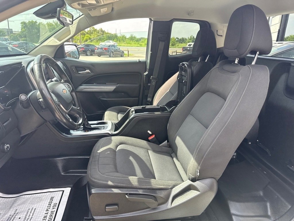 2021 Chevrolet Colorado LT photo 5