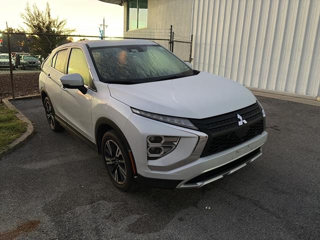 2024 Mitsubishi Eclipse Cross SE photo 2