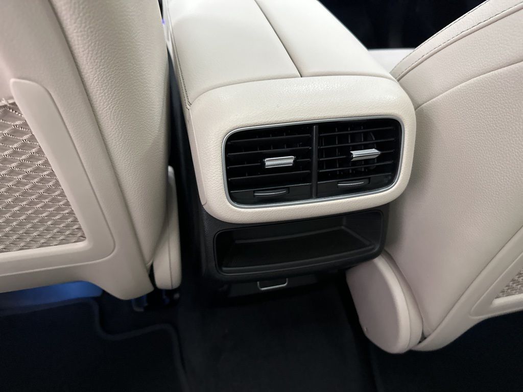2026 Mercedes Benz GLE 450 4MATIC photo 17