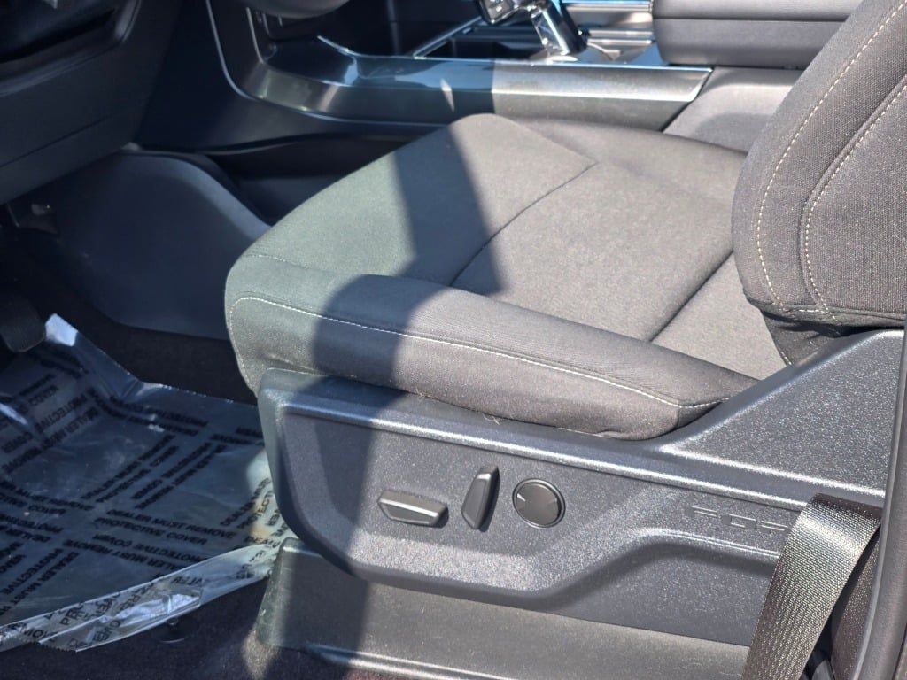 2022 Ford F-150 XLT photo 20