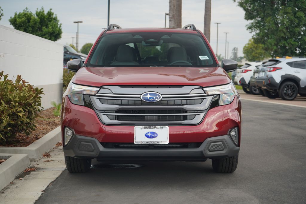 2025 Subaru Forester Premium photo 5