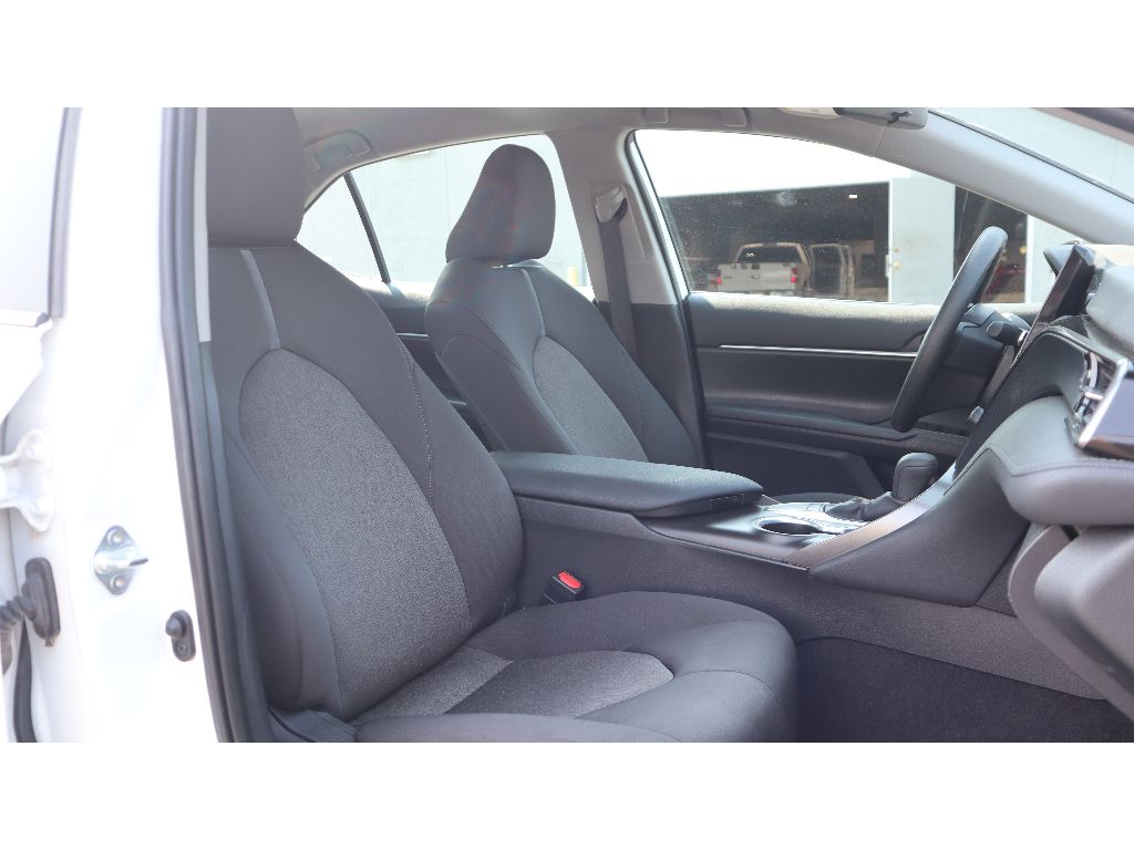2024 Toyota Camry LE photo 16