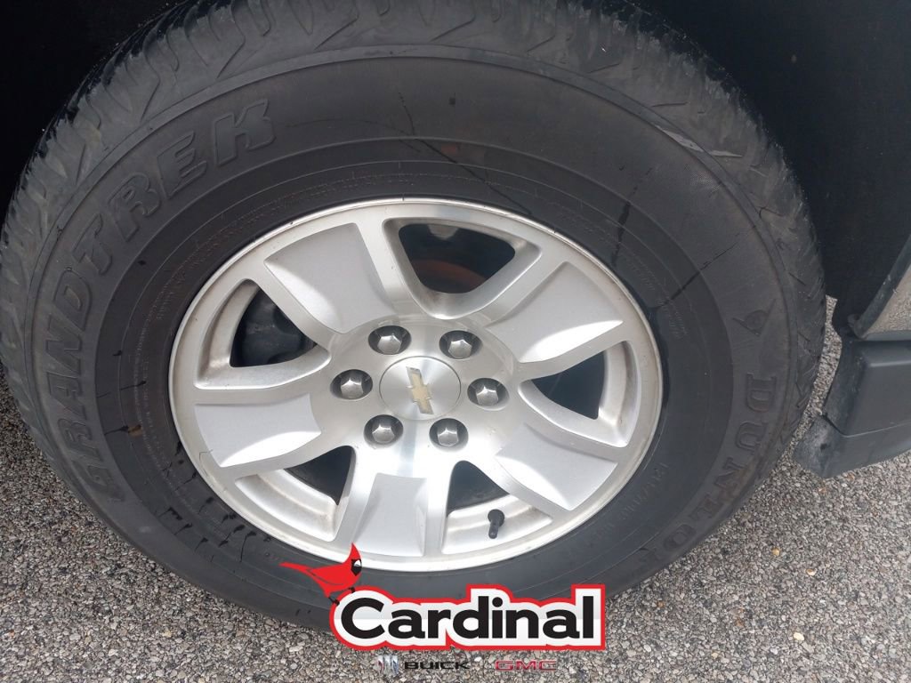 2018 Chevrolet Silverado 1500 LT photo 2