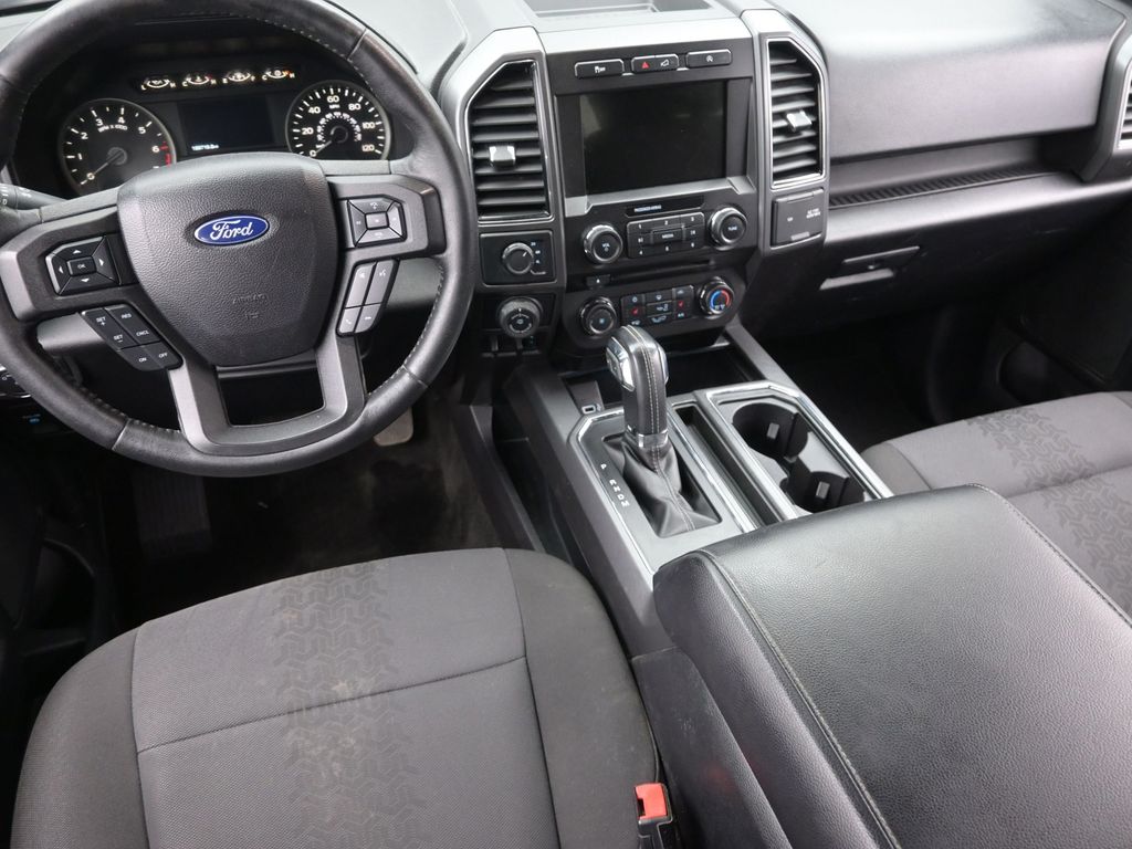 2018 Ford F-150 XLT photo 9