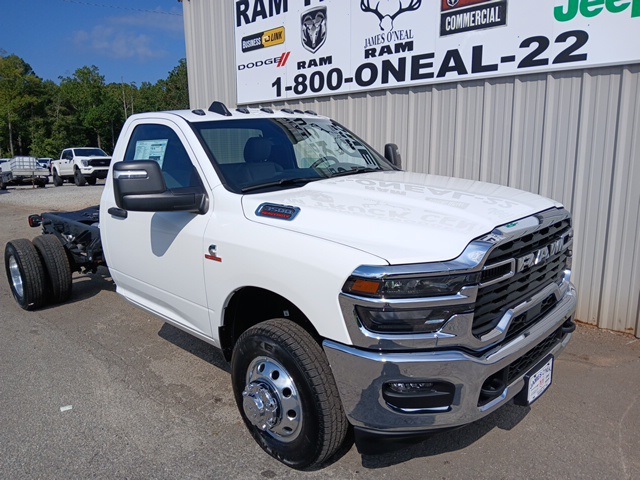 2026 RAM Ram 3500 Chassis Cab Tradesman's photo