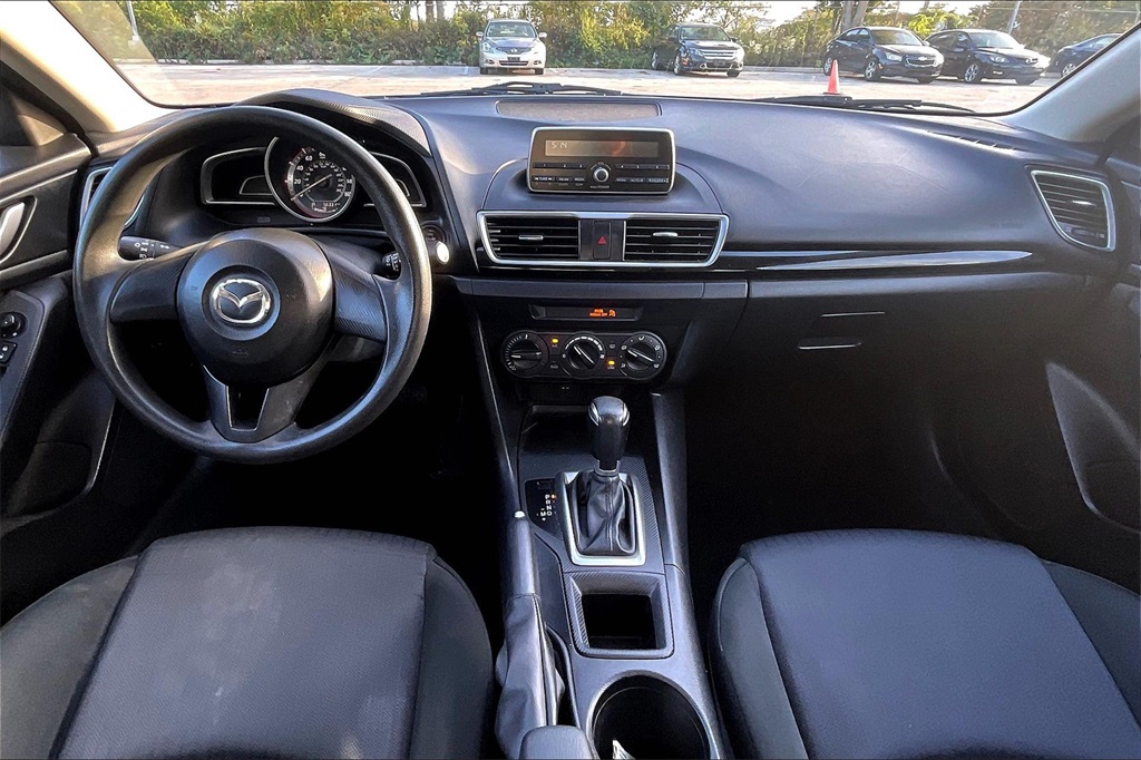 2015 Mazda Mazda3 i SV photo 13