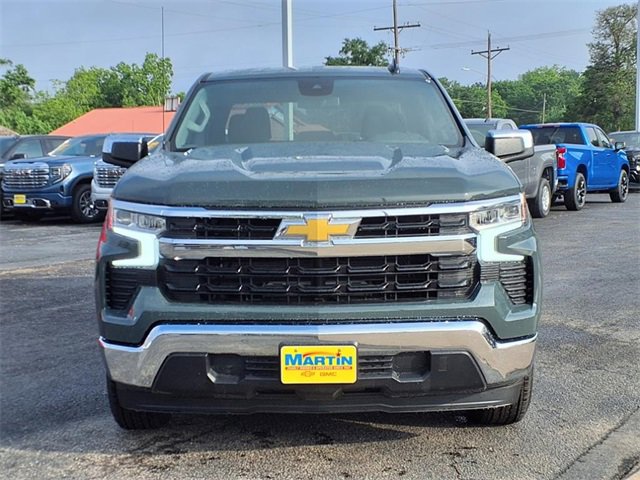 2025 Chevrolet Silverado 1500 LT photo 5