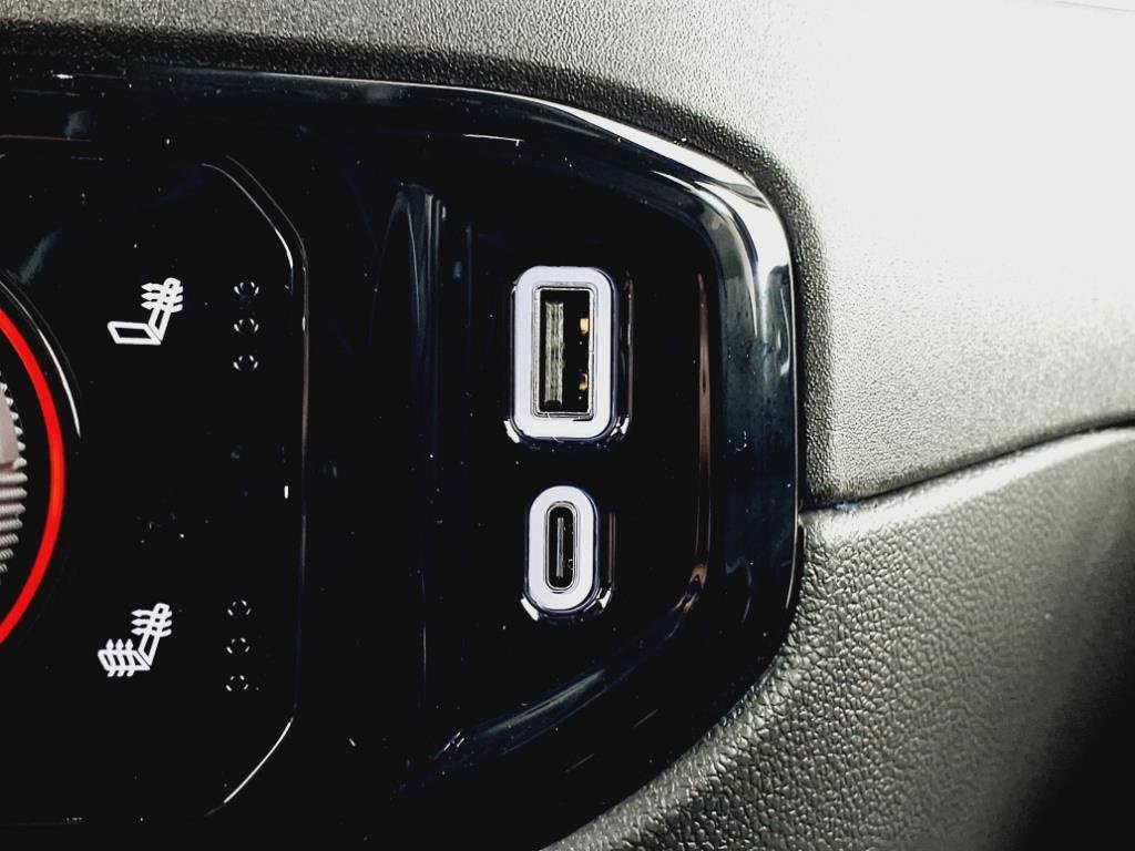 2025 Chevrolet Silverado 1500 LT photo 12