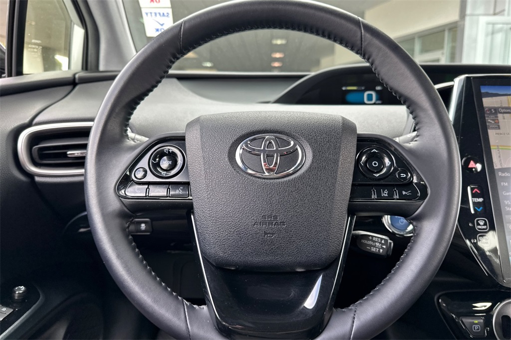 2020 Toyota Prius Prime XLE photo 21