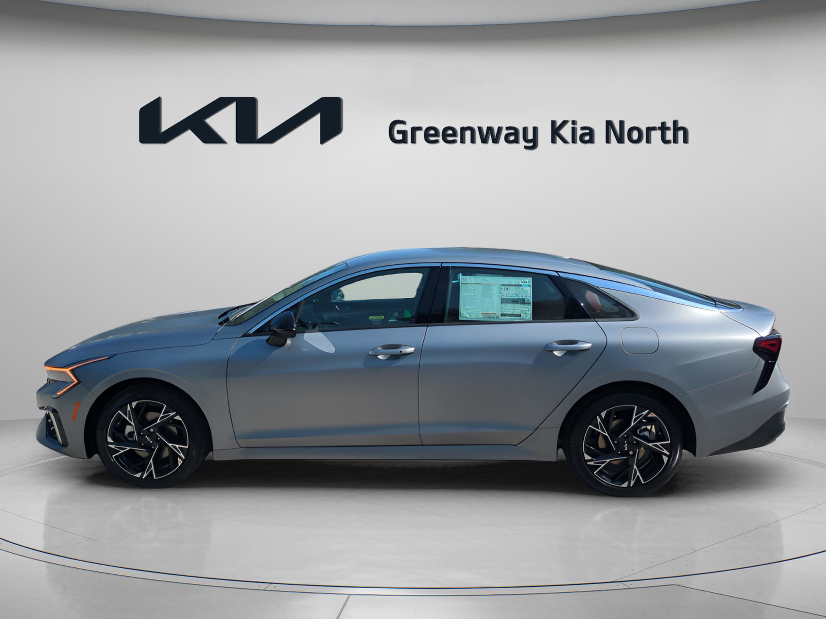 2026 Kia K5 GT-Line photo 4