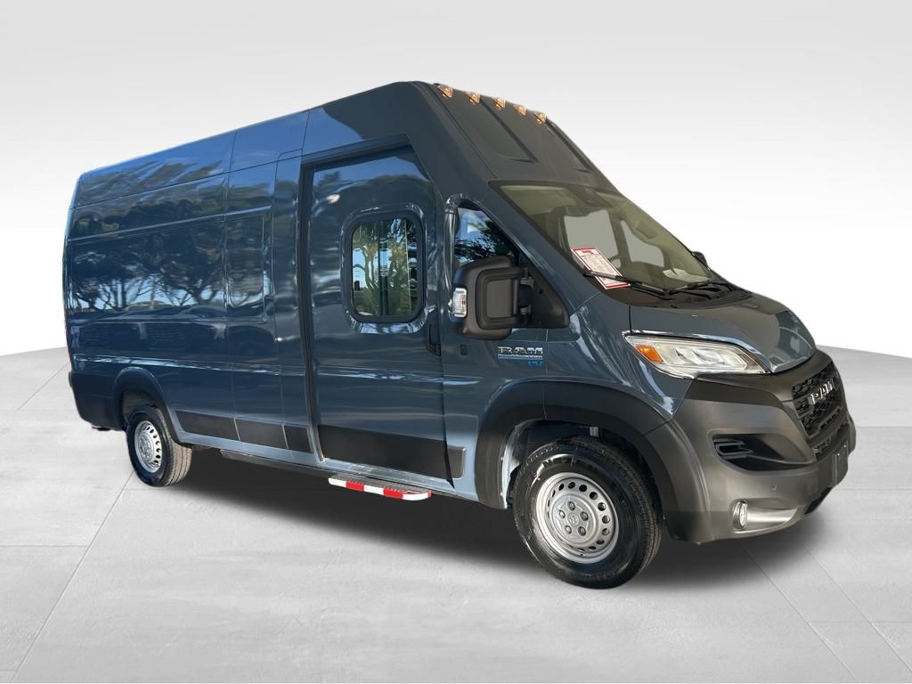 Used 2024 RAM ProMaster Cargo Van Base with VIN 3C6MRWAZXRE131827 for sale in Davie, FL