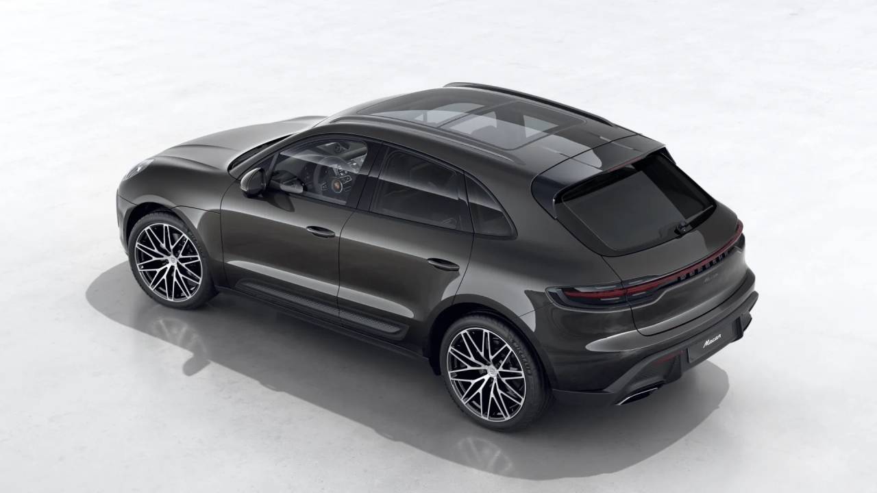 2026 Porsche Macan T photo 4