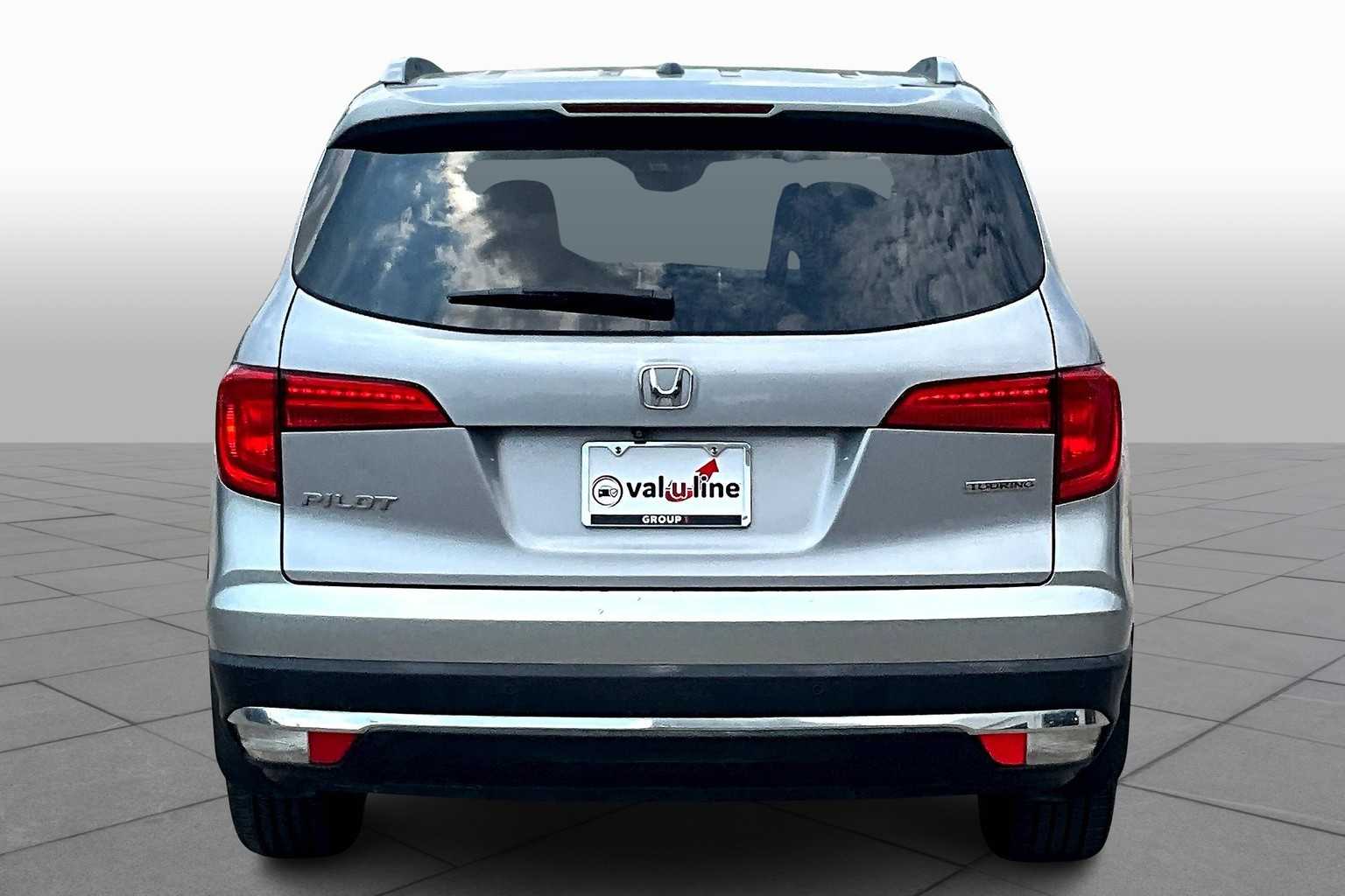 2018 Honda Pilot Touring photo 4