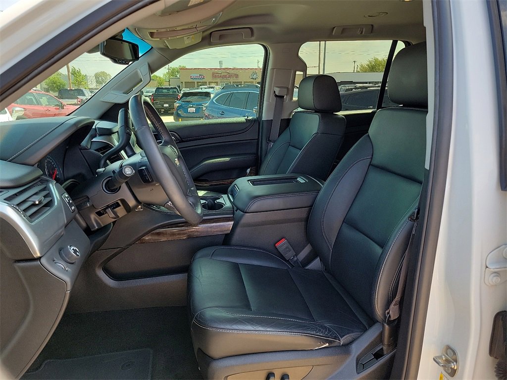 2017 Chevrolet Tahoe LT photo 19